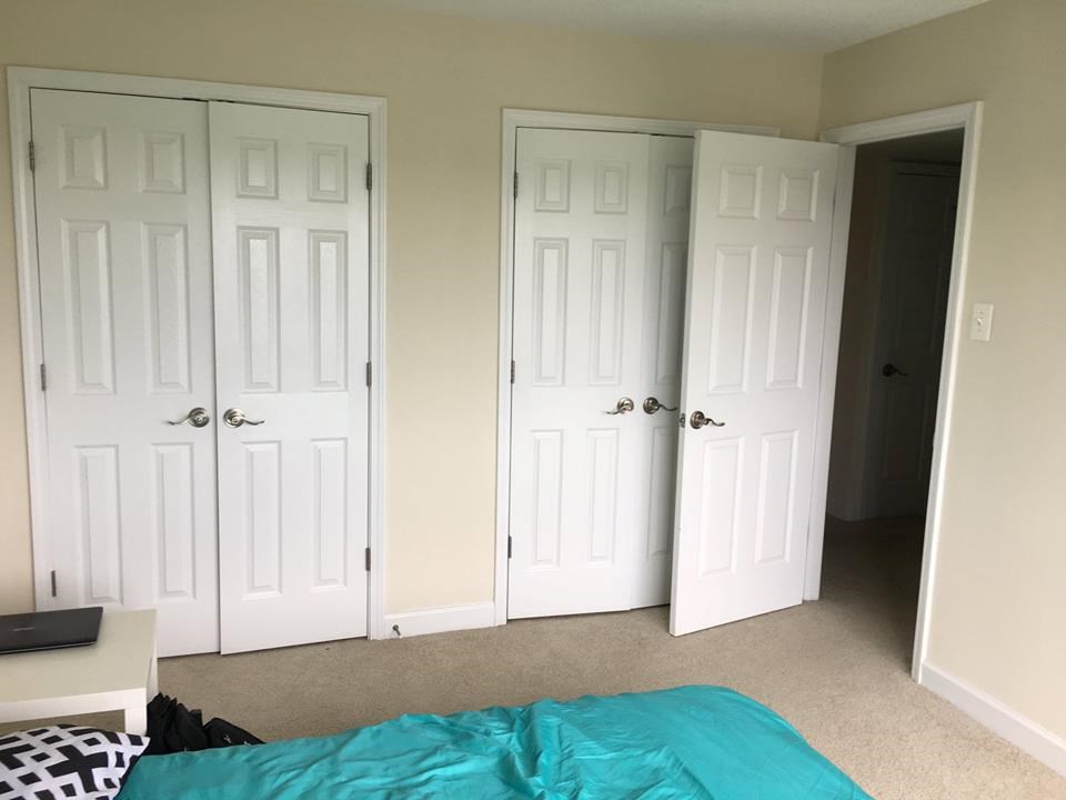 Spacious Room For Rent In An Apartment In Arlington In