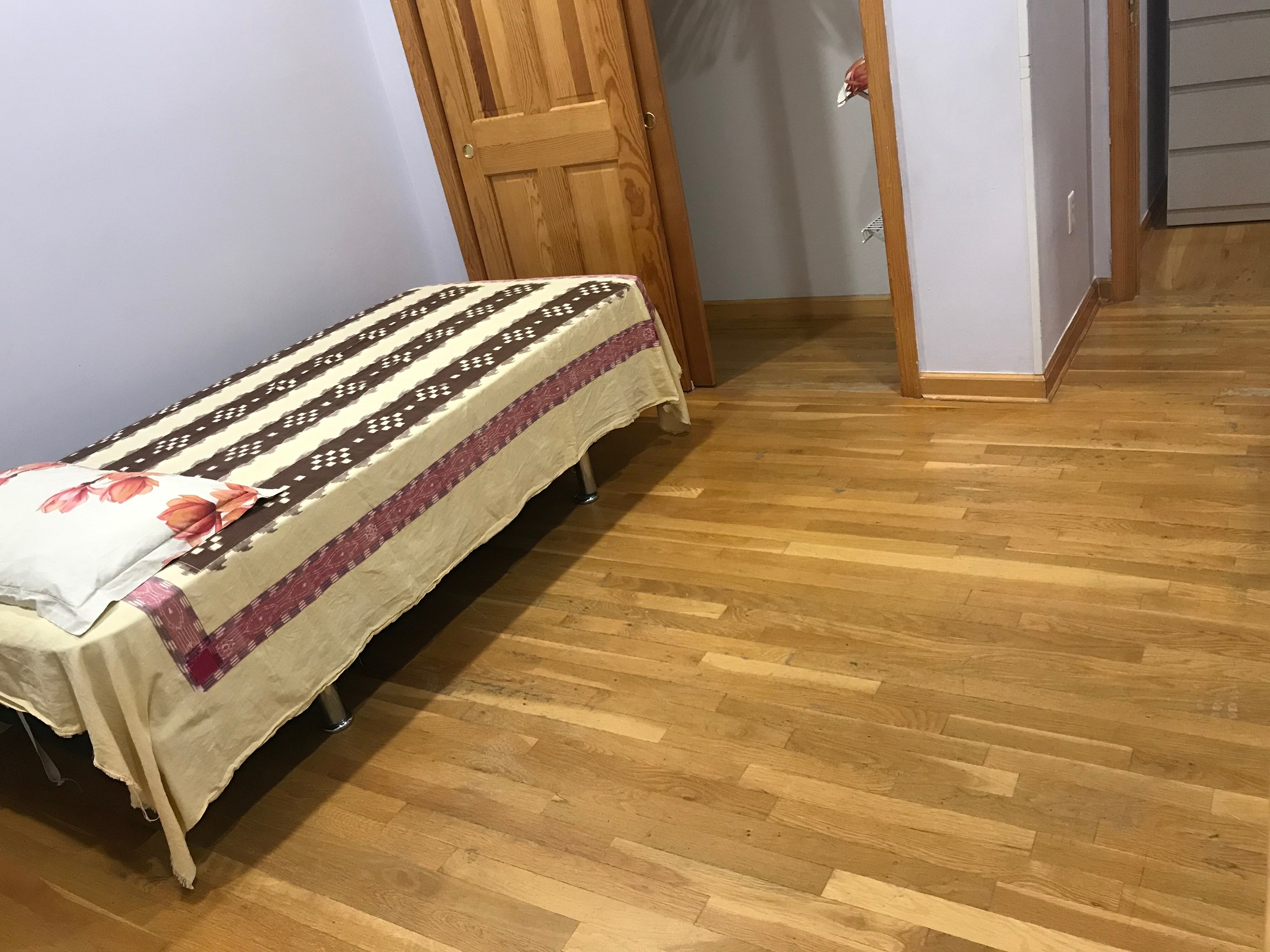 Fully Furnished Rooms Available For Rent In Bayonne Near