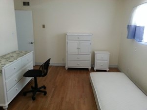 Rooms For Rent Between 500 To 1000 In Long Beach Ca