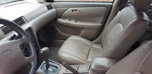 Toyota 1999 Camry Le Leather Seat Power Seat And Windows